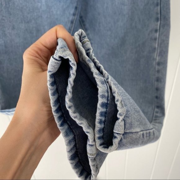 Princess Polly Light wash High Rise Tapered Leg Jeans Stretch Waist Size 8 - Picture 2 of 15